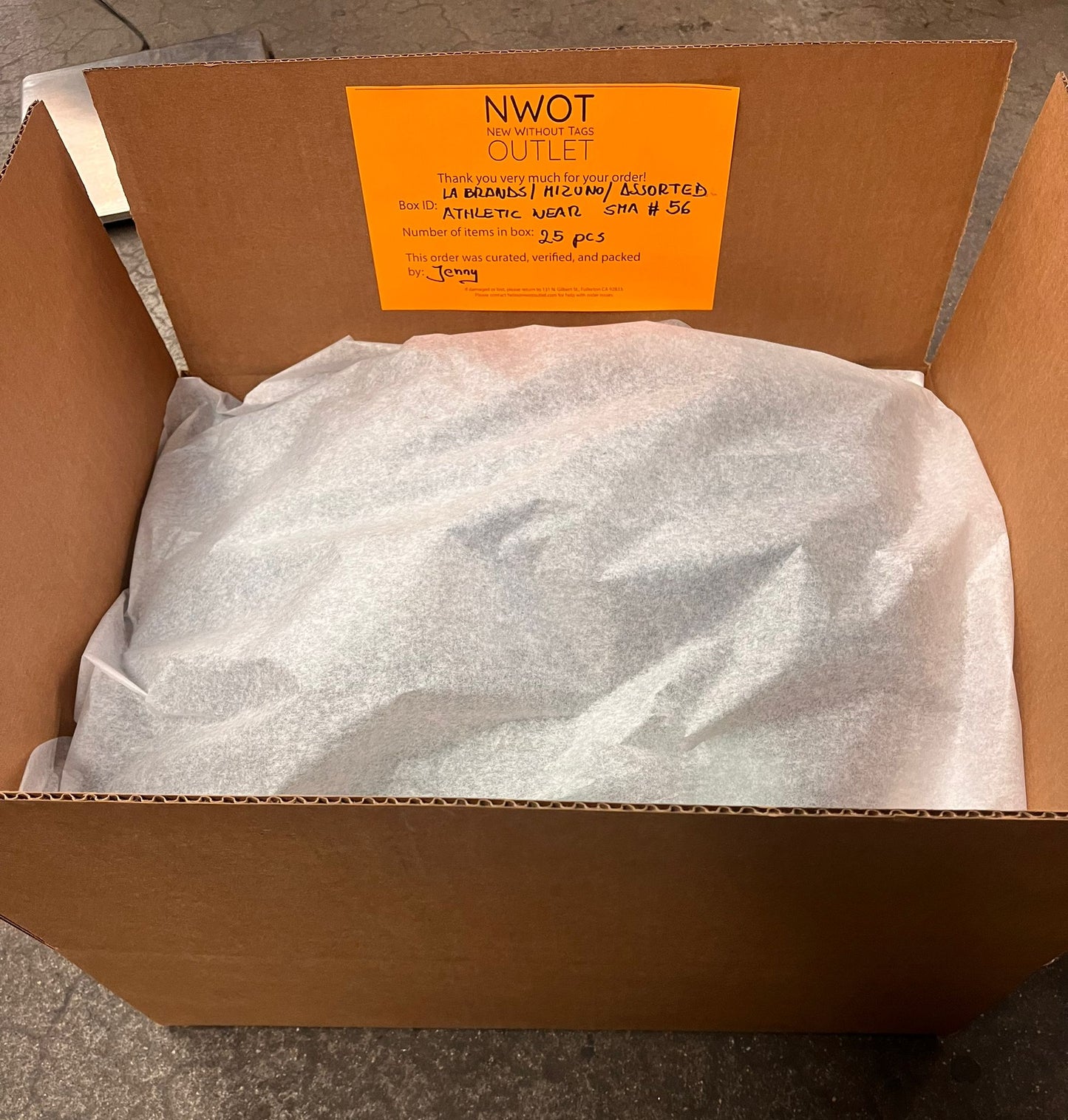 LA Brands | Mizuno | Assorted Athletic Apparel | 25 Pieces | Small Box #SMA-56