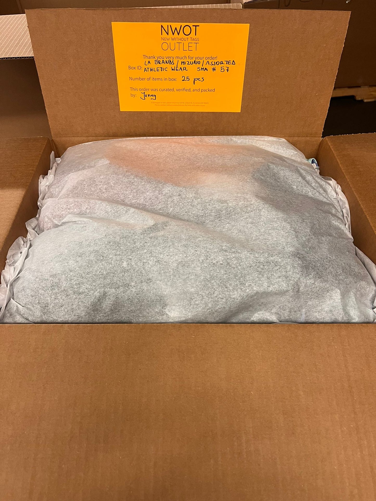 LA Brands | Mizuno | Assorted Athletic Apparel | 25 Pieces | Small Box #SMA-57