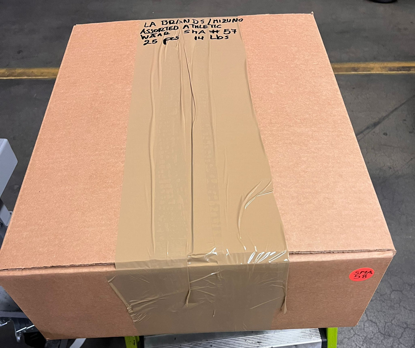 LA Brands | Mizuno | Assorted Athletic Apparel | 25 Pieces | Small Box #SMA-57