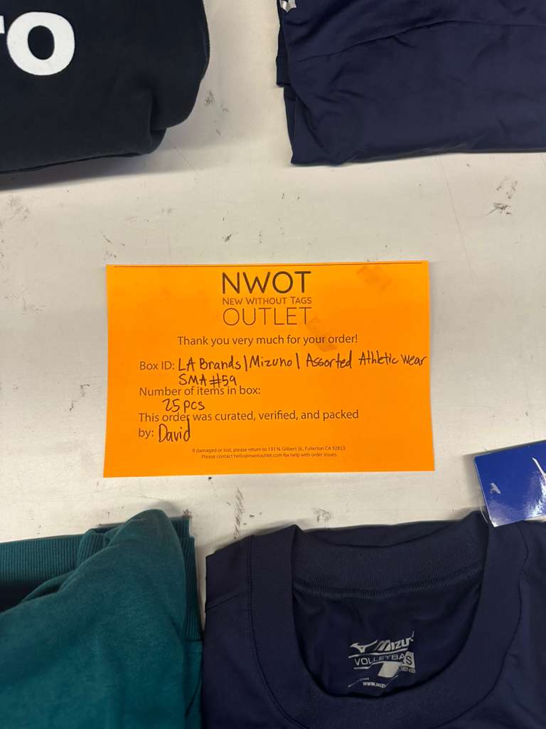 LA Brands | Mizuno | Assorted Athletic Apparel | 25 Pieces | Small Box #SMA-59