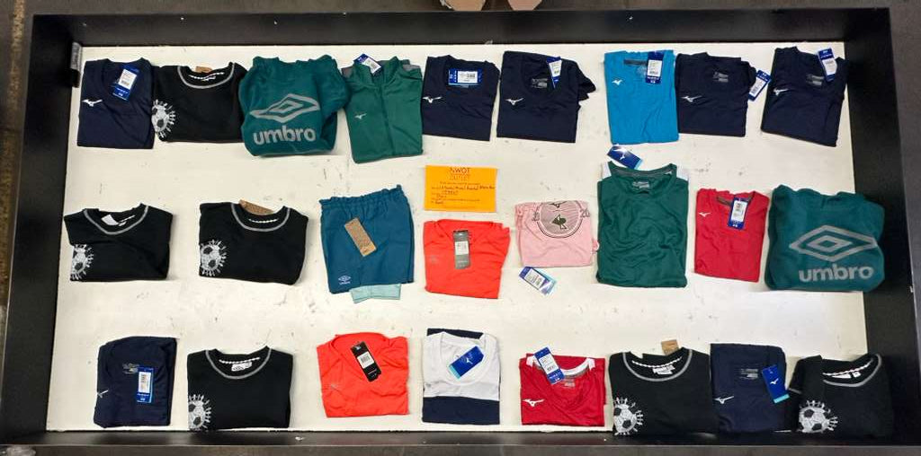 LA Brands | Mizuno | Assorted Athletic Apparel | 25 Pieces | Small Box #SMA-63