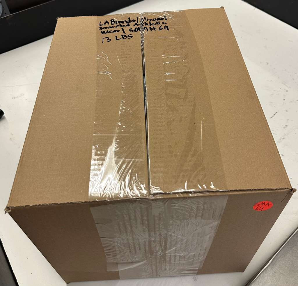 LA Brands | Mizuno | Assorted Athletic Apparel | 25 Pieces | Small Box #SMA-64