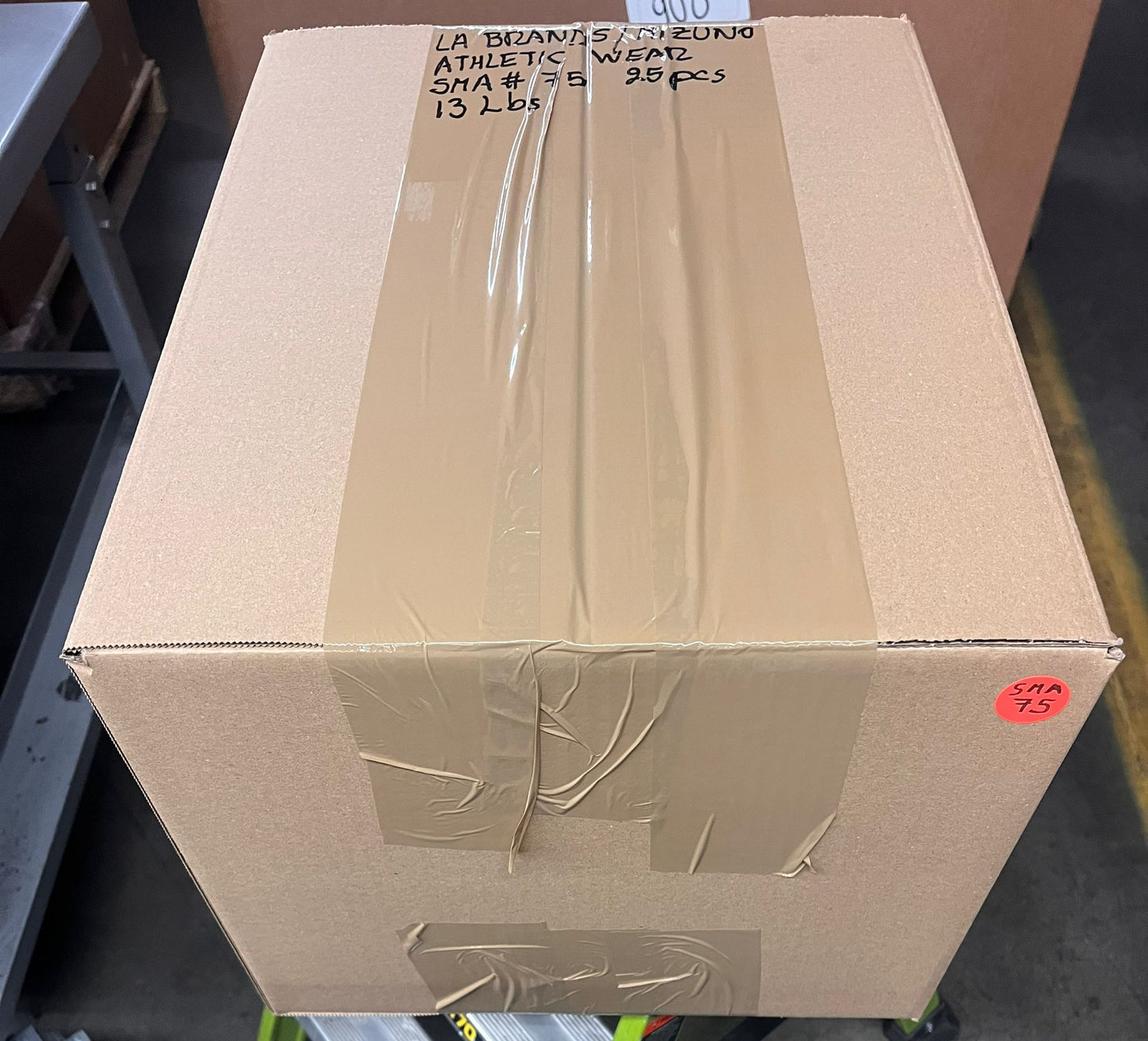 LA Brands | Mizuno | Assorted Athletic Apparel | 25 Pieces | Small Box #SMA-75