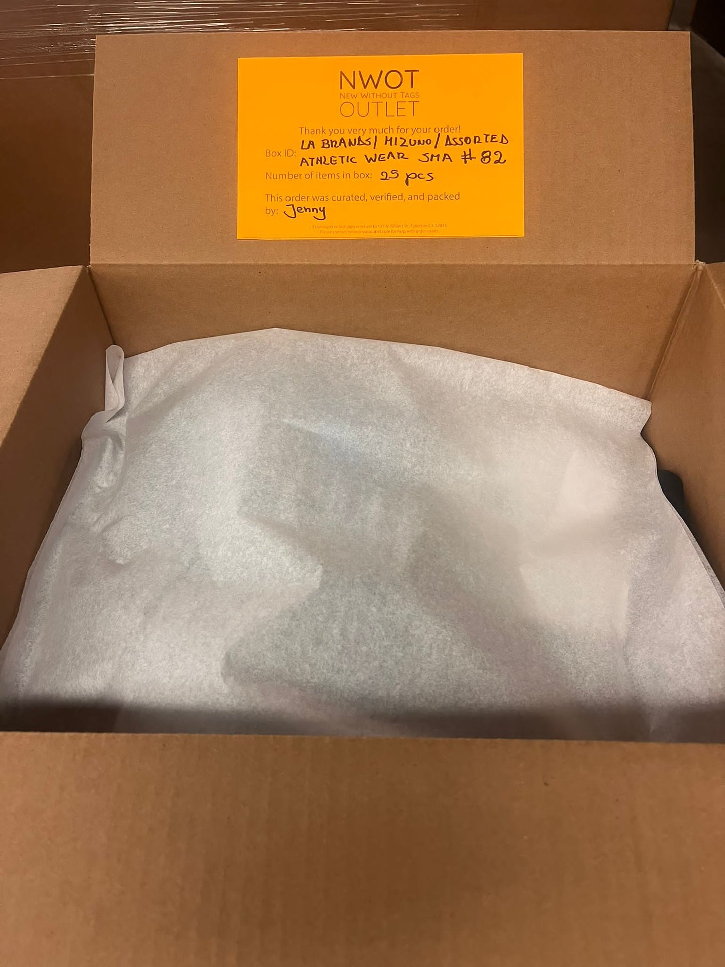 LA Brands | Mizuno | Assorted Athletic Apparel | 25 Pieces | Small Box #SMA-82