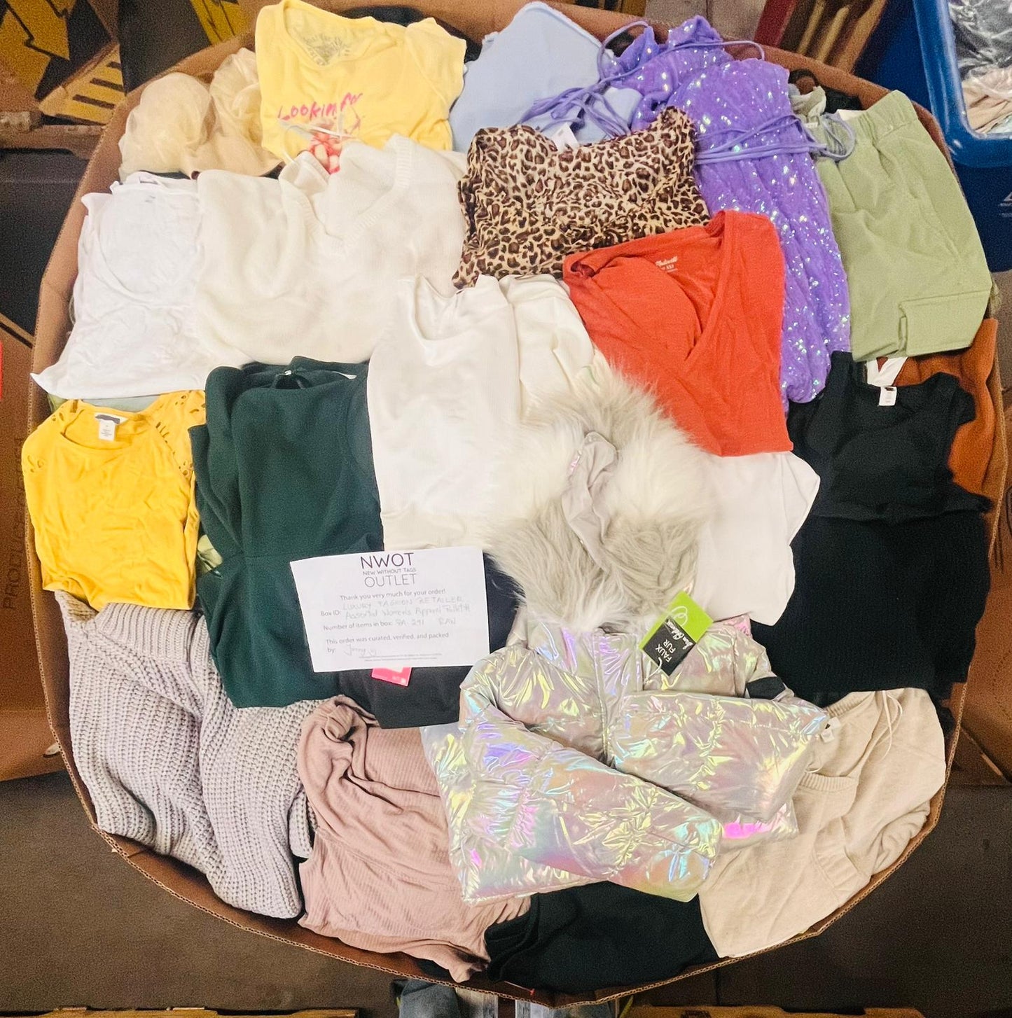 Luxury Fashion Retailer | RAW ALL SEASONS | Assorted Women's Apparel | Shelf Pulls & Returns | Apparel Pallet #PA-291