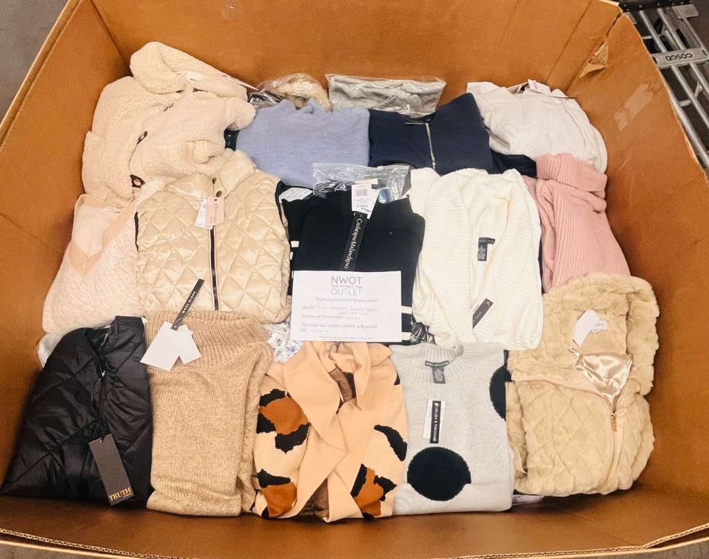 Tahari and more | Assorted  Apparel | 600 Pieces | New with Tag | Pallet #PA-295