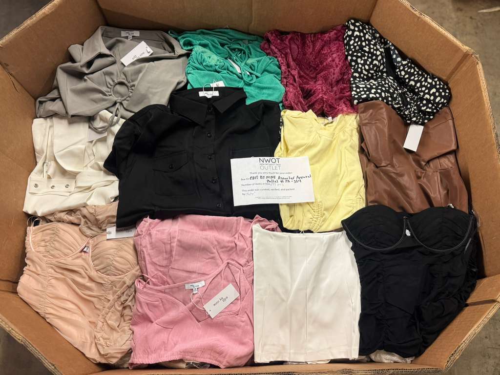 LA Brands | Edit by Nine | Assorted Apparel | 300 Pieces | Pallet #PA-324