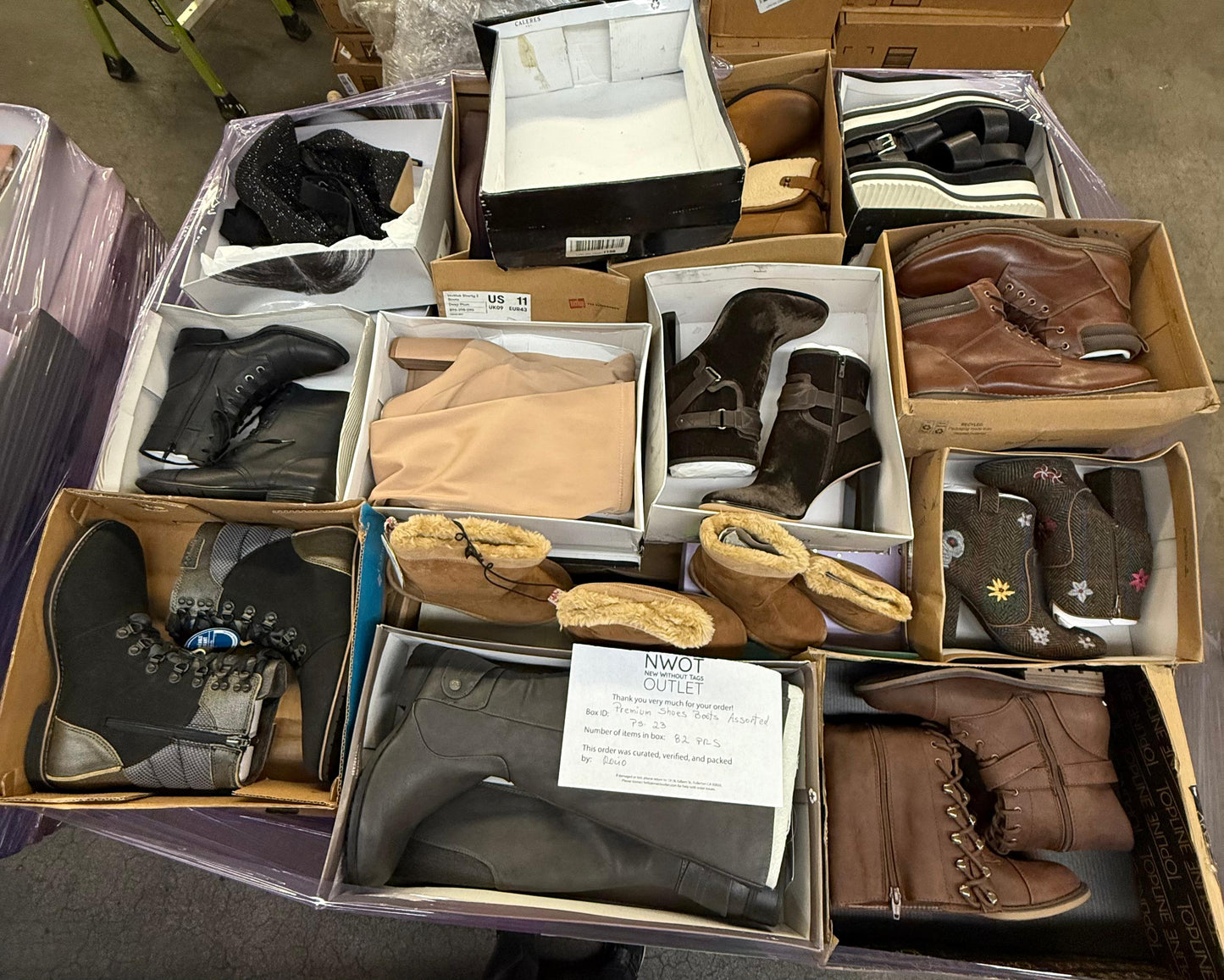 Premium Shoes | Boots Assorted  | 82 pairs | Pallets # PS-23