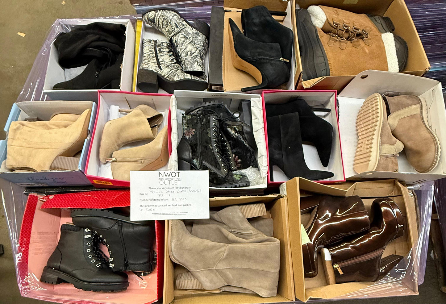 Premium Shoes | Boots Assorted  | 82 pairs | Pallets # PS-19