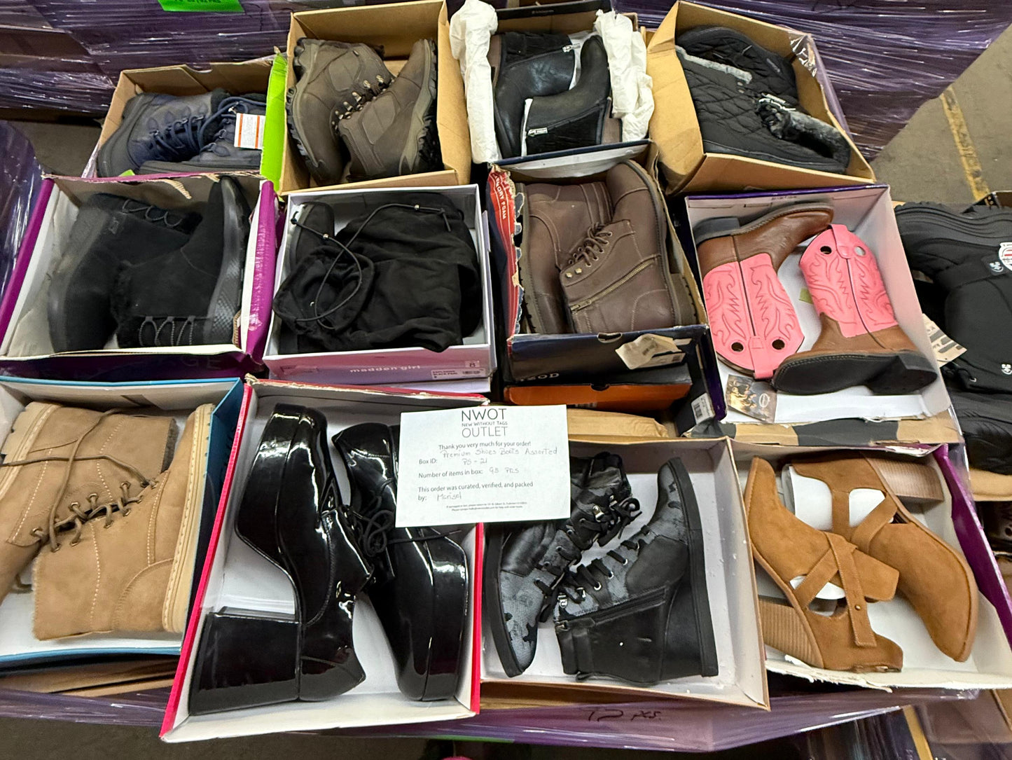 Premium Shoes | Boots Assorted  | 95 pairs | Pallets # PS-21