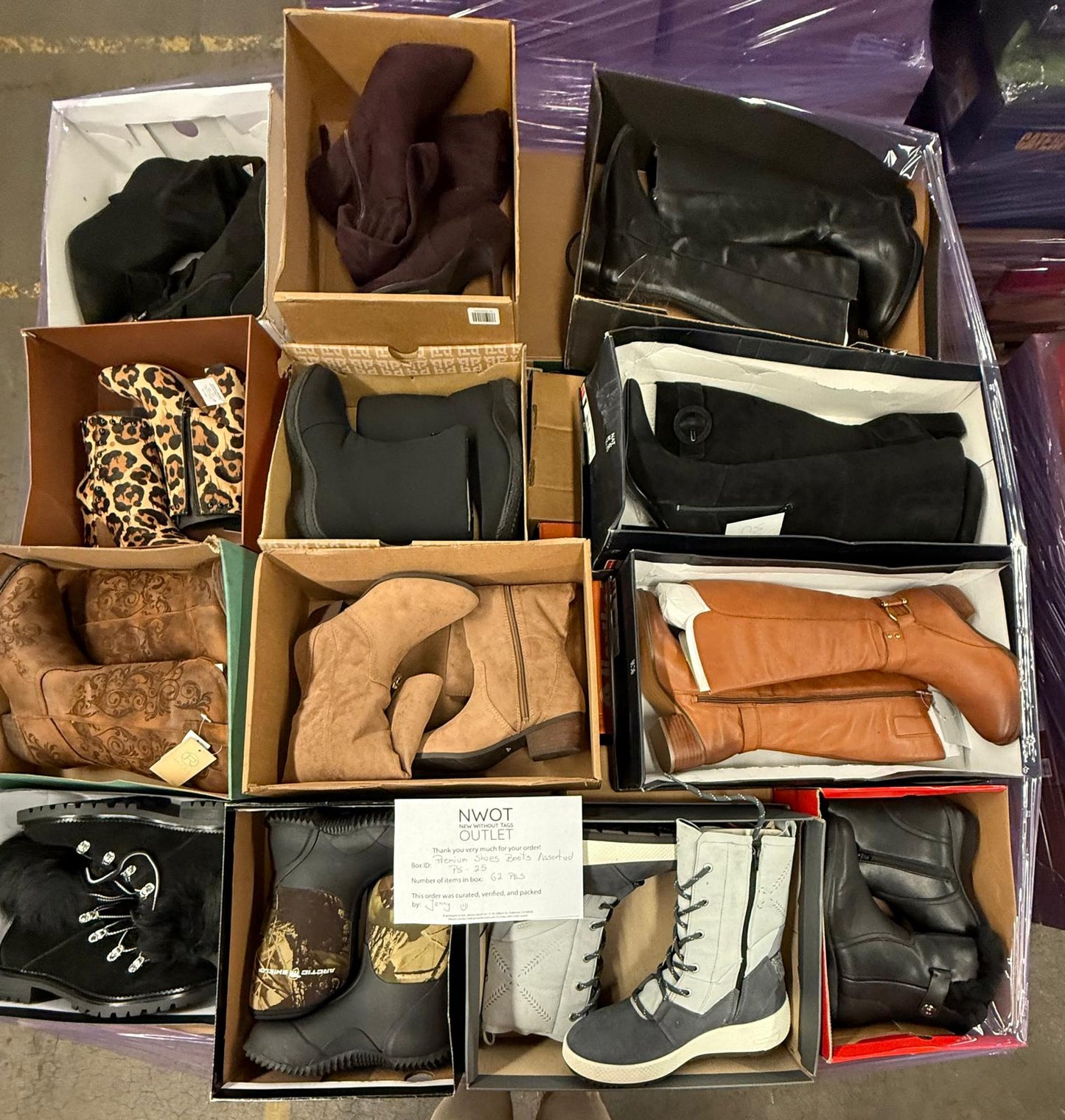 Premium Shoes | Boots Assorted  | 62 pairs | Pallets # PS-25