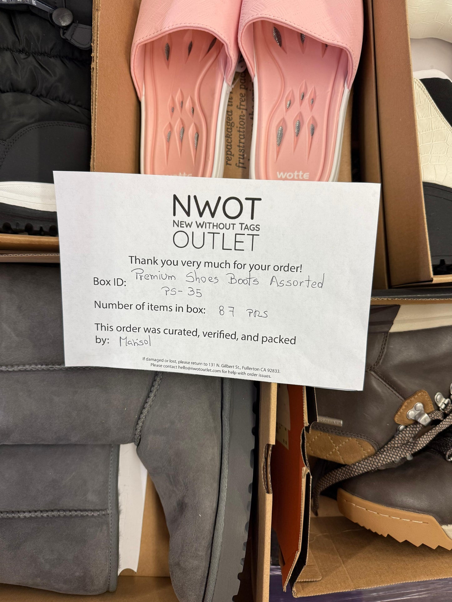 Premium Shoes | Boots Assorted  | 87 pairs | Pallets # PS-35