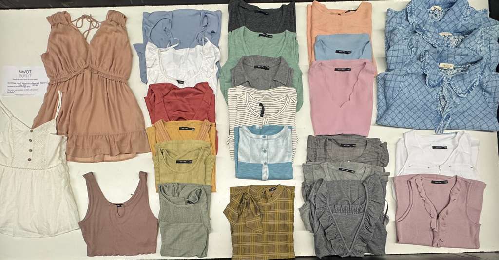 Doe And Rae | Women Assorted Apparel | 25 Pieces | Small Box# SMA-237