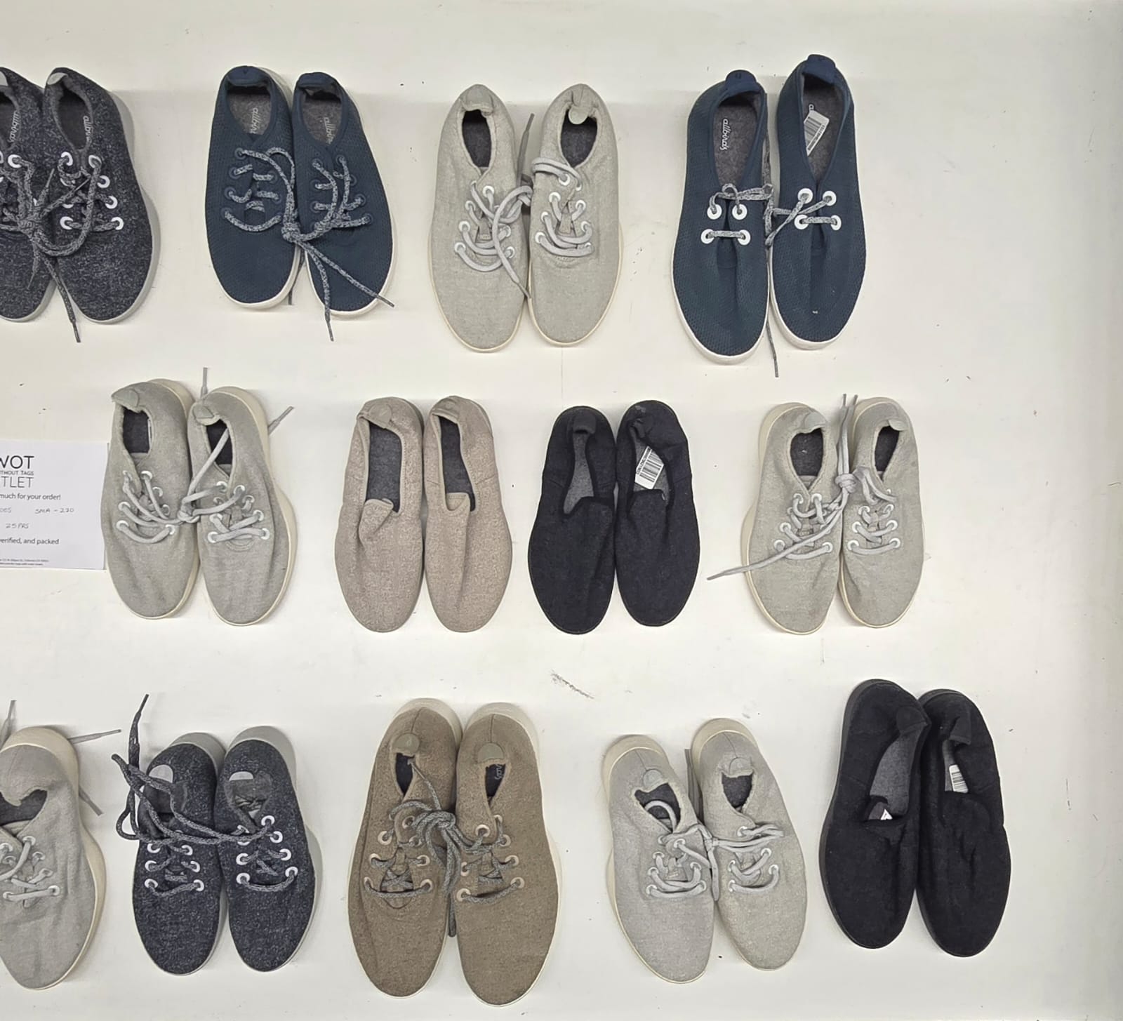 Allbirds Shoes | Assorted Footwear | 25 Pieces | Small Box# SMA-270