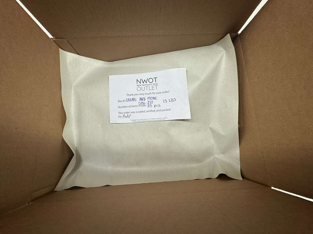 Tahari and more | Assorted  Apparel | 25 Pieces | New with Tag |Small box #SMA-277