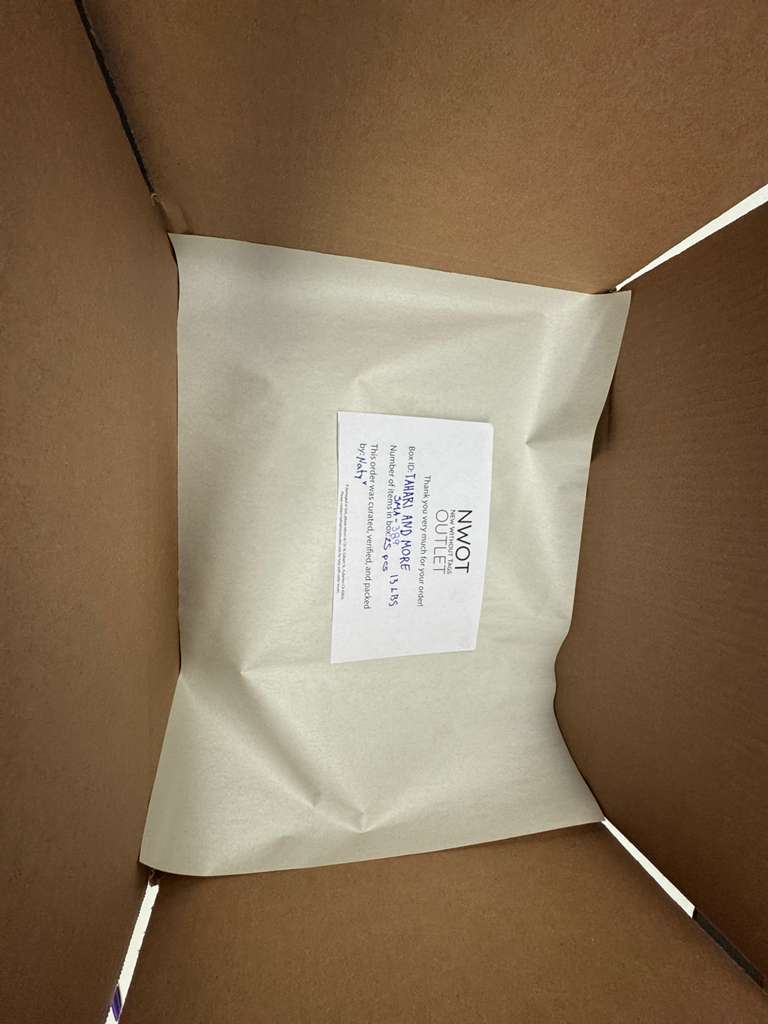 Tahari and more | Assorted  Apparel | 25 Pieces | New with Tag |Small box #SMA-389