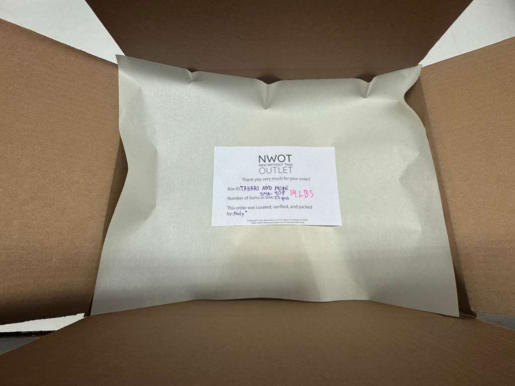 Tahari and more | Assorted  Apparel | 25 Pieces | New with Tag |Small box #SMA-409
