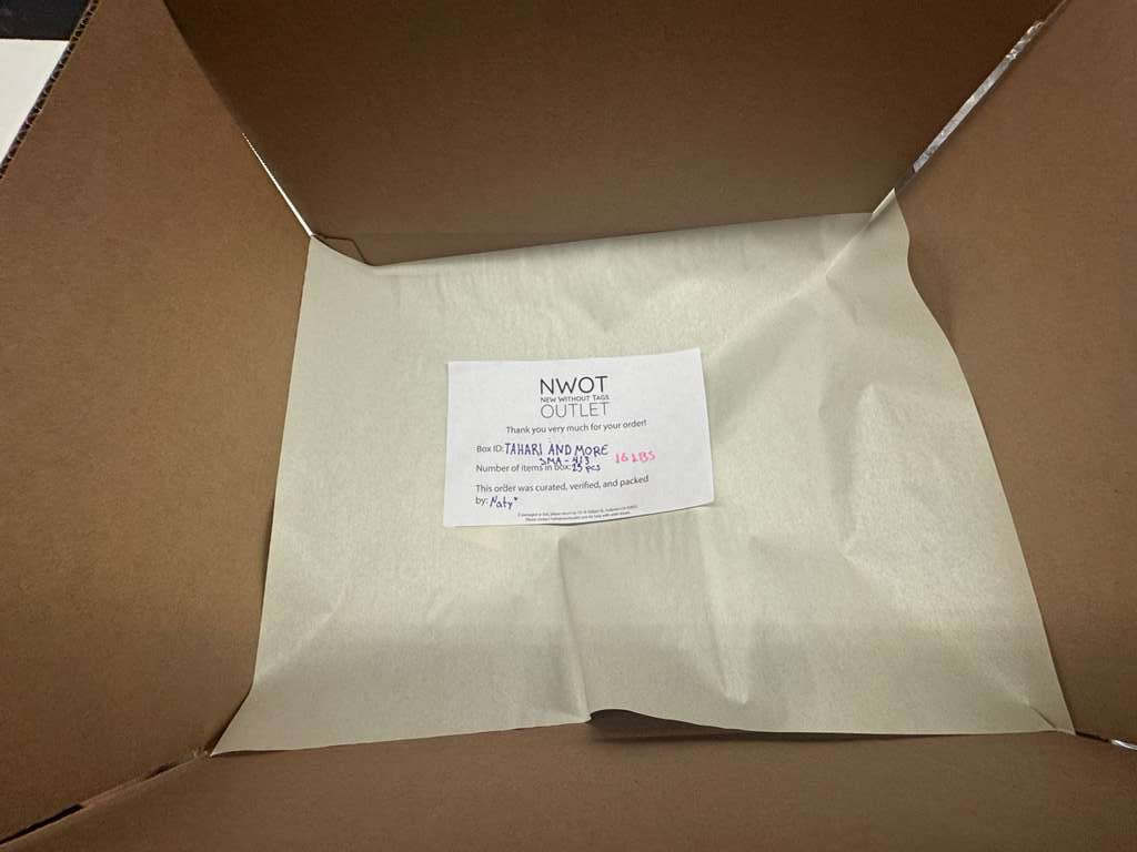 Tahari and more | Assorted  Apparel | 25 Pieces | New with Tag |Small box #SMA-413