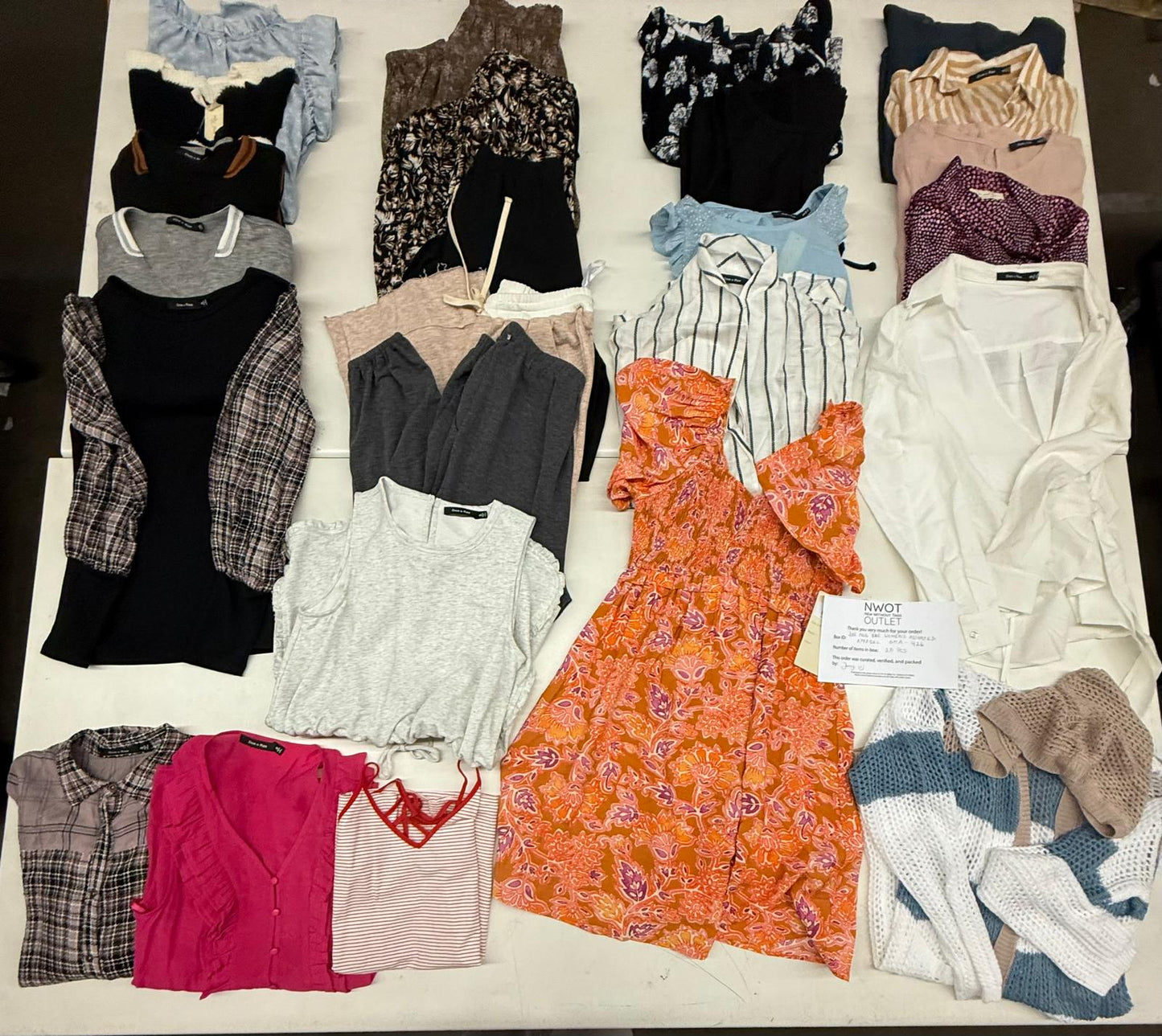 Doe And Rae | Women Assorted Apparel | 25 Pieces | Small Box# SMA-426