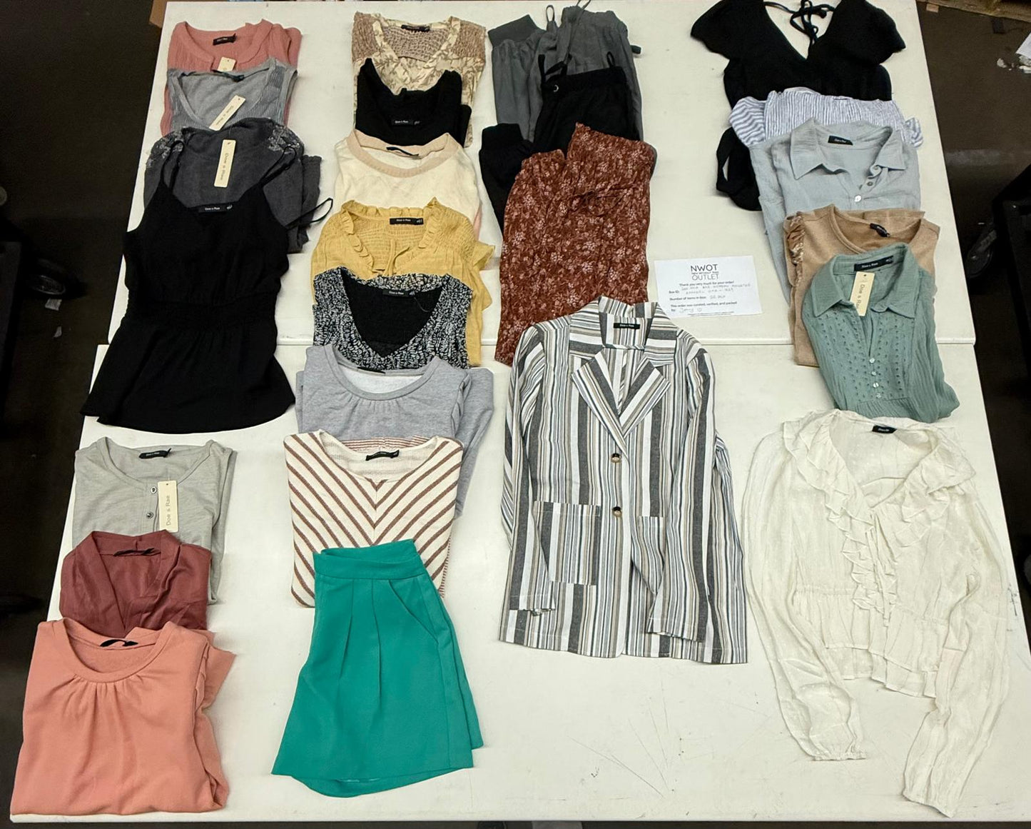 Doe And Rae | Women Assorted Apparel | 25 Pieces | Small Box# SMA-429