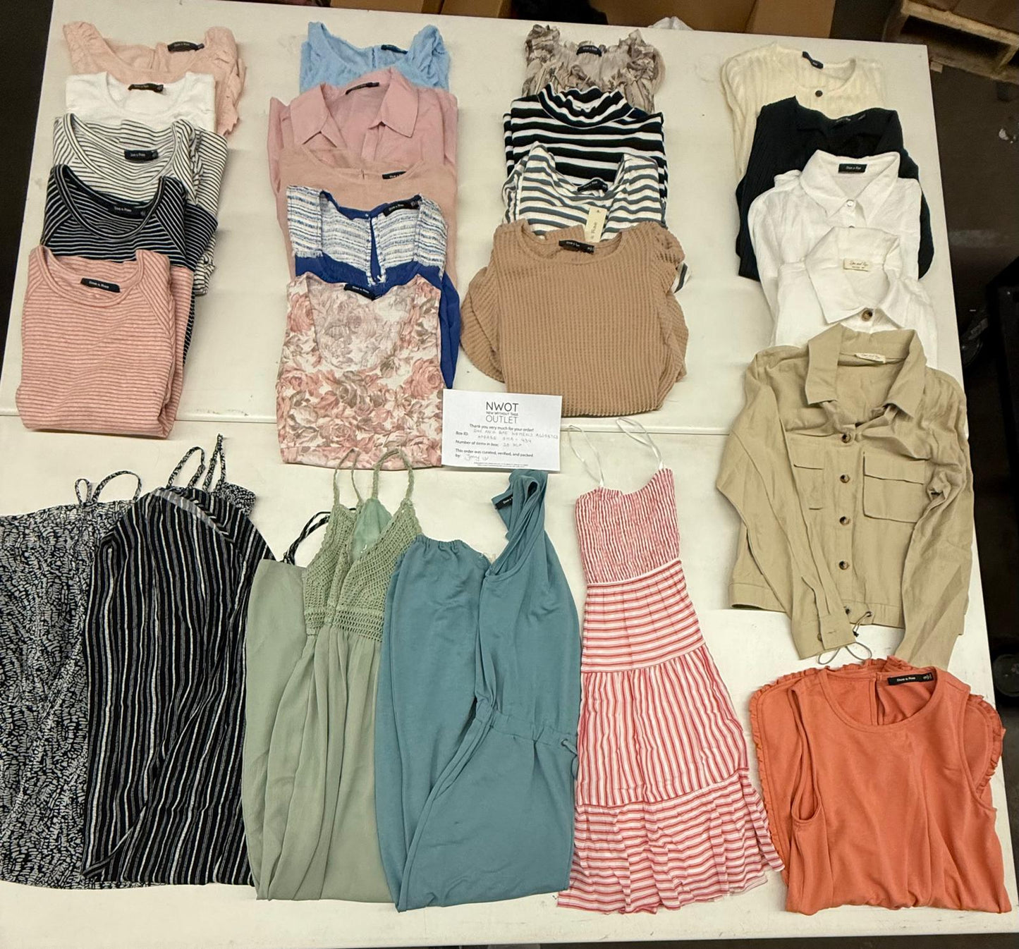 Doe And Rae | Women Assorted Apparel | 25 Pieces | Small Box# SMA-430