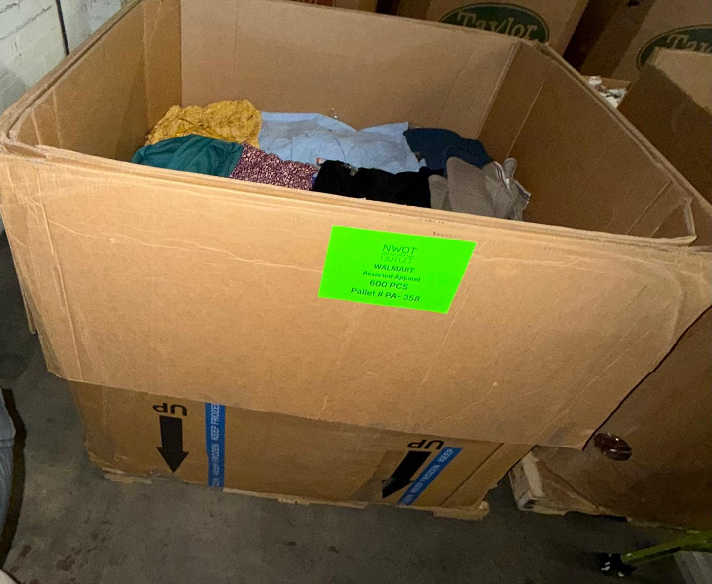 Walmart | Assorted  Apparel | 600 Pieces | Pallet #PA-358