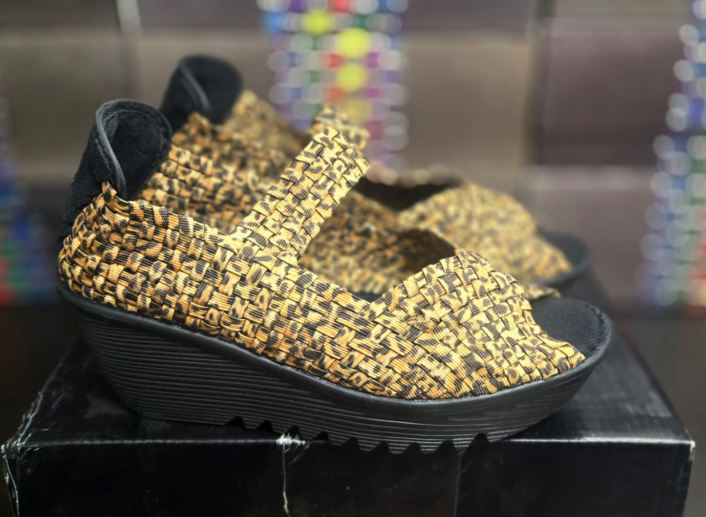 Bernie Mev Shoe Pallet | Assorted Footwear | 400 Pieces | Pallets