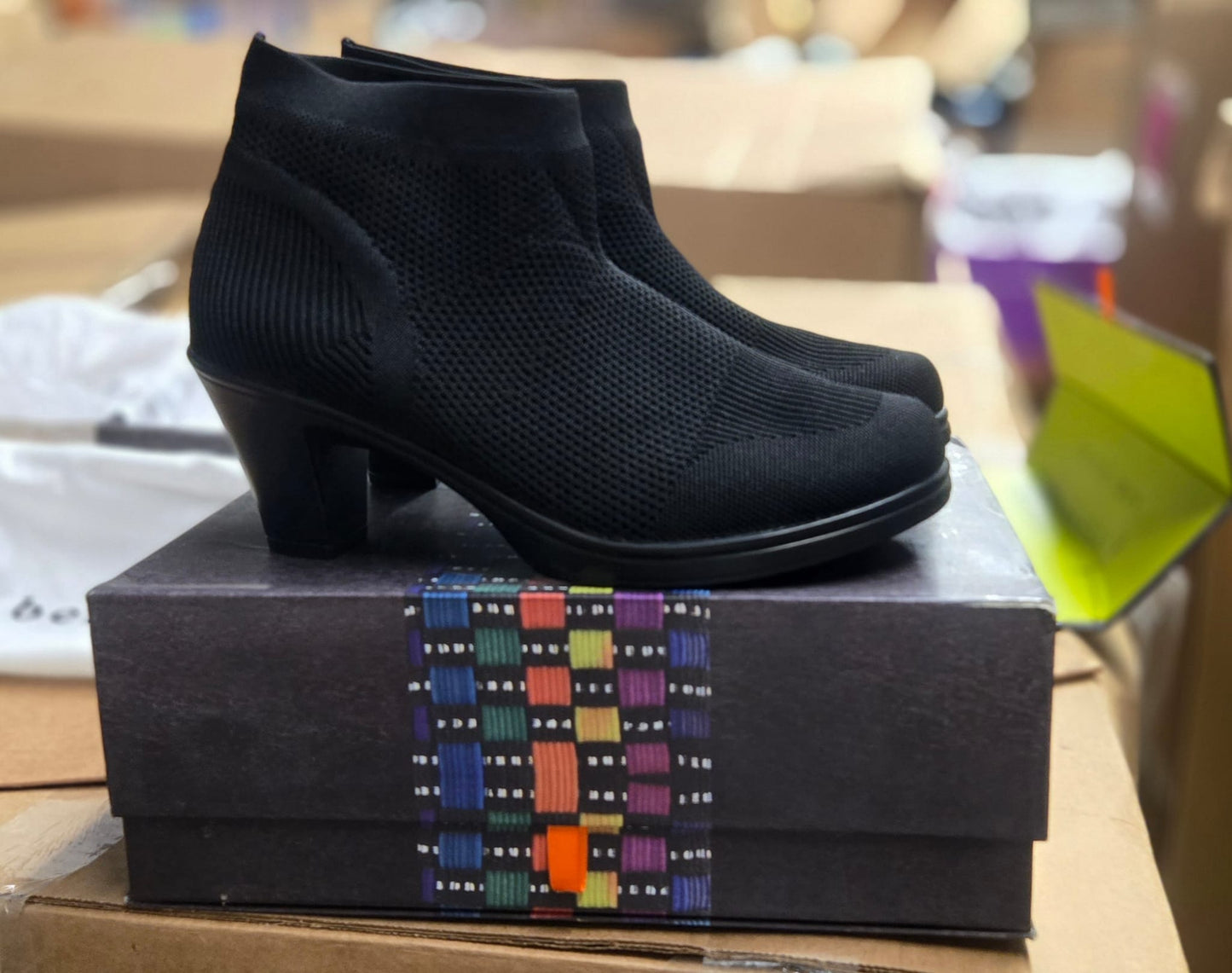 Bernie Mev Shoe Pallet | Assorted Footwear | 400 Pieces | Pallets