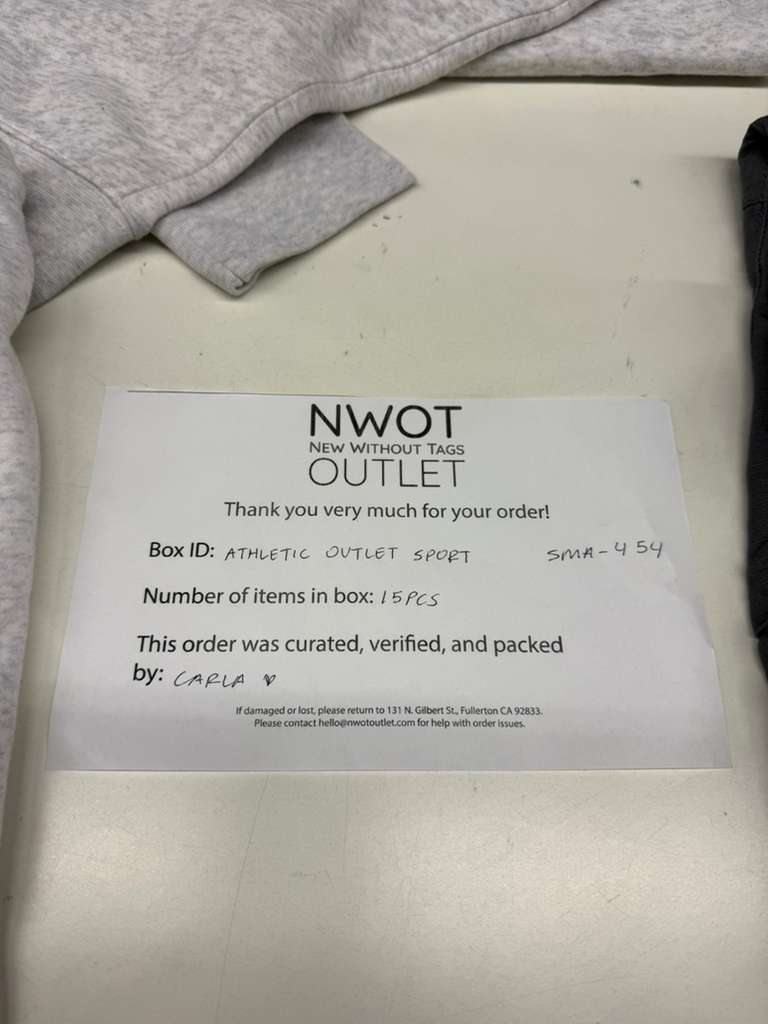 Athletic Outlet Sport | Assorted Athletic Apparel | 15 Pieces | Small Box #SMA-454