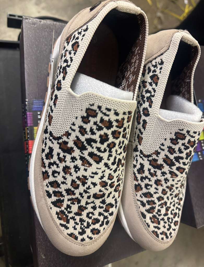 Bernie Mev Shoe Pallet | Assorted Footwear | 379 Pairs | Pallet# PS-47