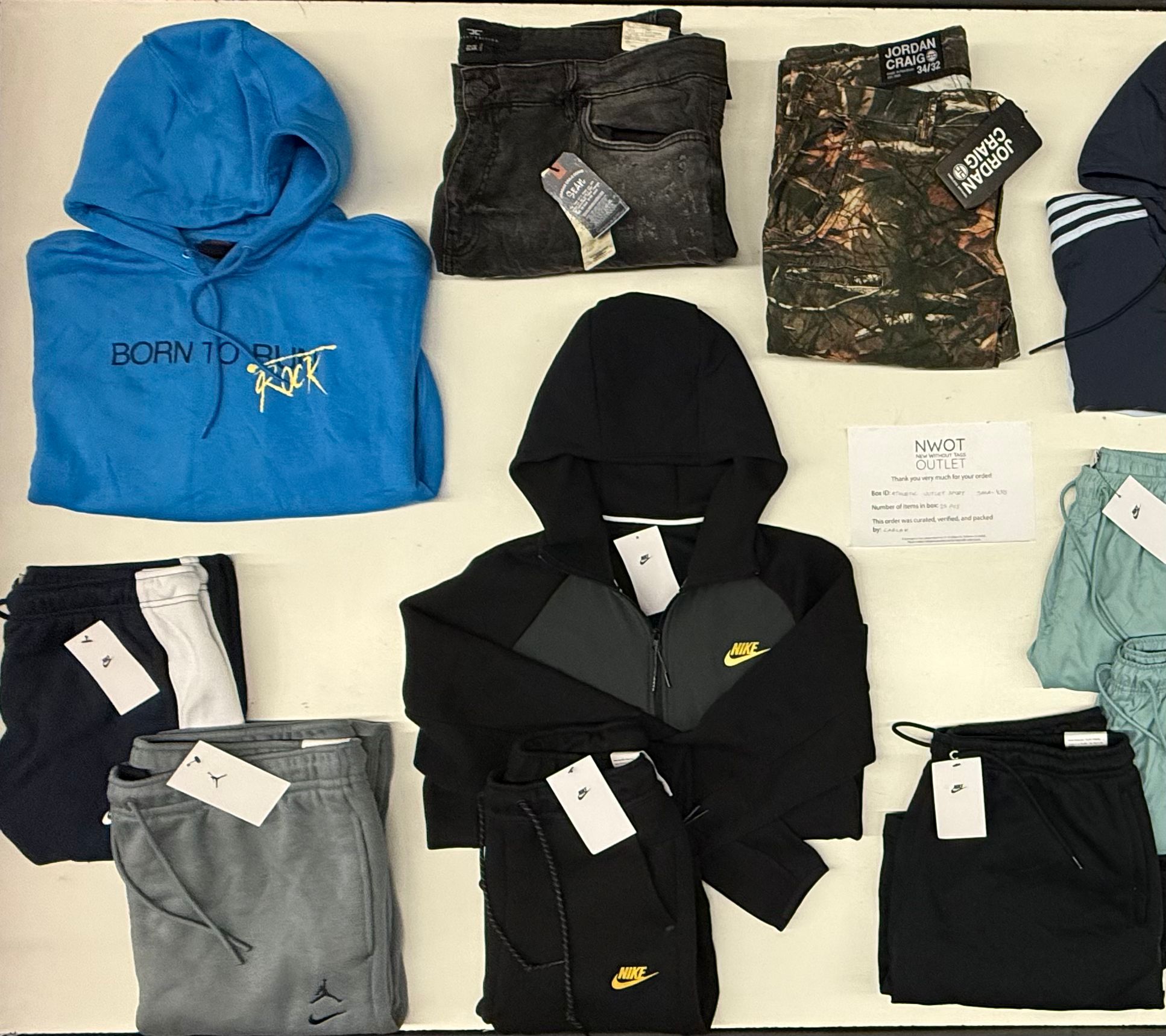 Athletic Outlet Sport | Assorted Athletic Apparel | 15 Pieces | Small Box #SMA-458