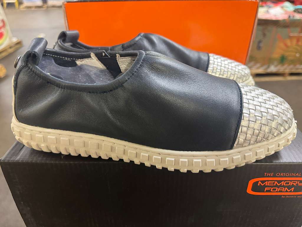 Bernie Mev Shoe Pallet | Assorted Footwear | 415 Pieces | Pallet# PS-53