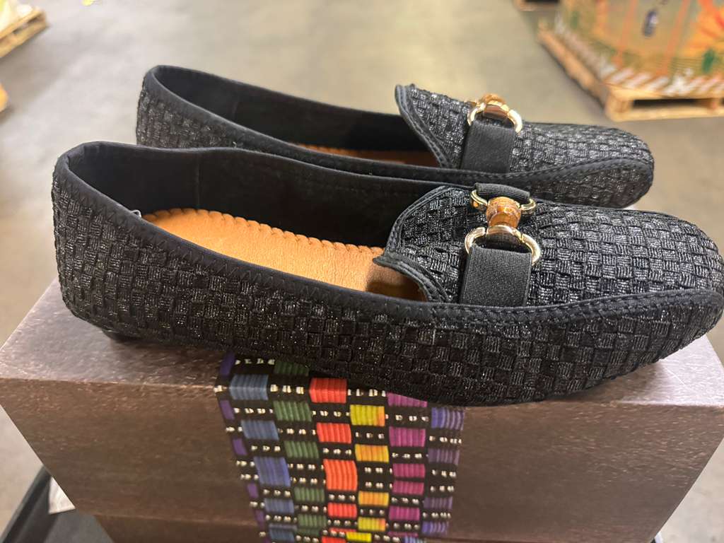 Bernie Mev Shoe Pallet | Assorted Footwear | 415 Pieces | Pallet# PS-53