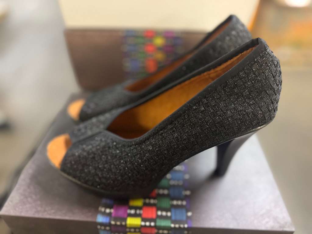 Bernie Mev Shoe Pallet | Assorted Footwear | 365 Pieces | Pallet# PS-51