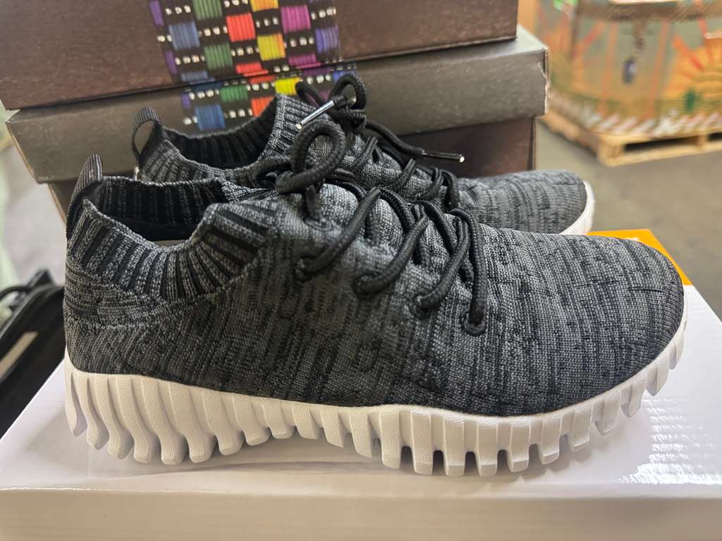 Bernie Mev Shoe Pallet | Assorted Footwear | 365 Pieces | Pallet# PS-51