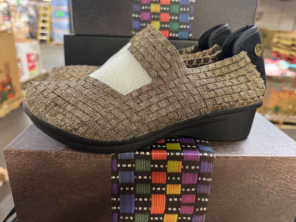 Bernie Mev Shoe Pallet | Assorted Footwear | 384 Pieces | Pallet# PS-54