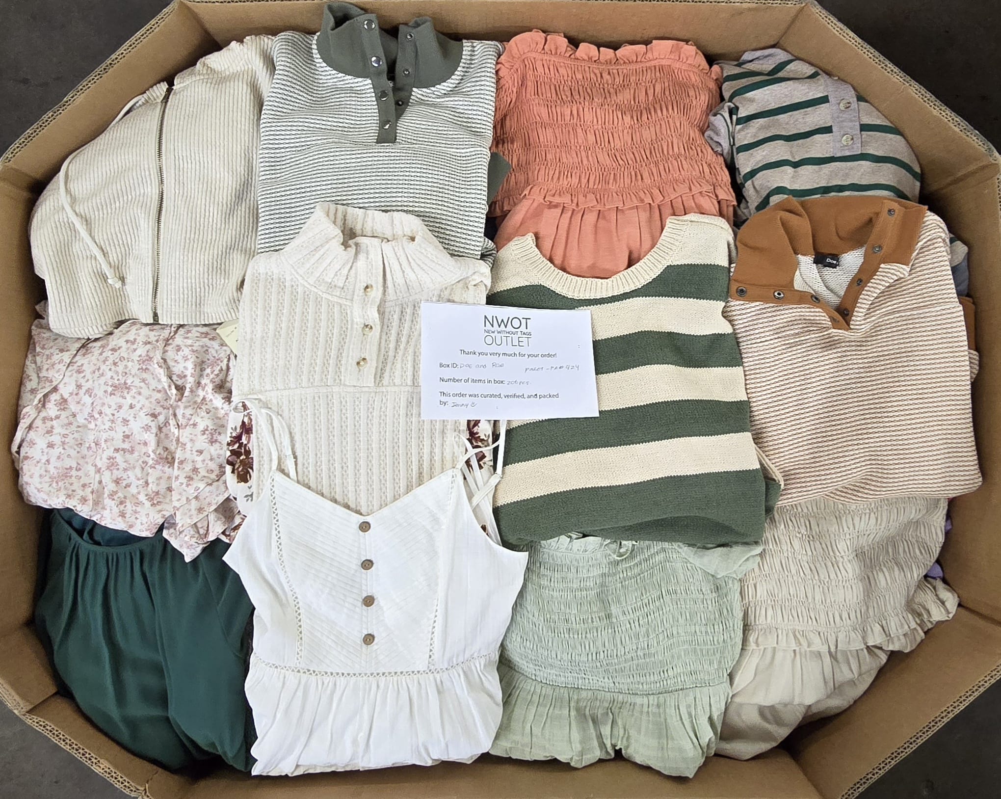 Doe And Rae | Women Assorted Apparel | 206 Pieces | Pallet# PA-424