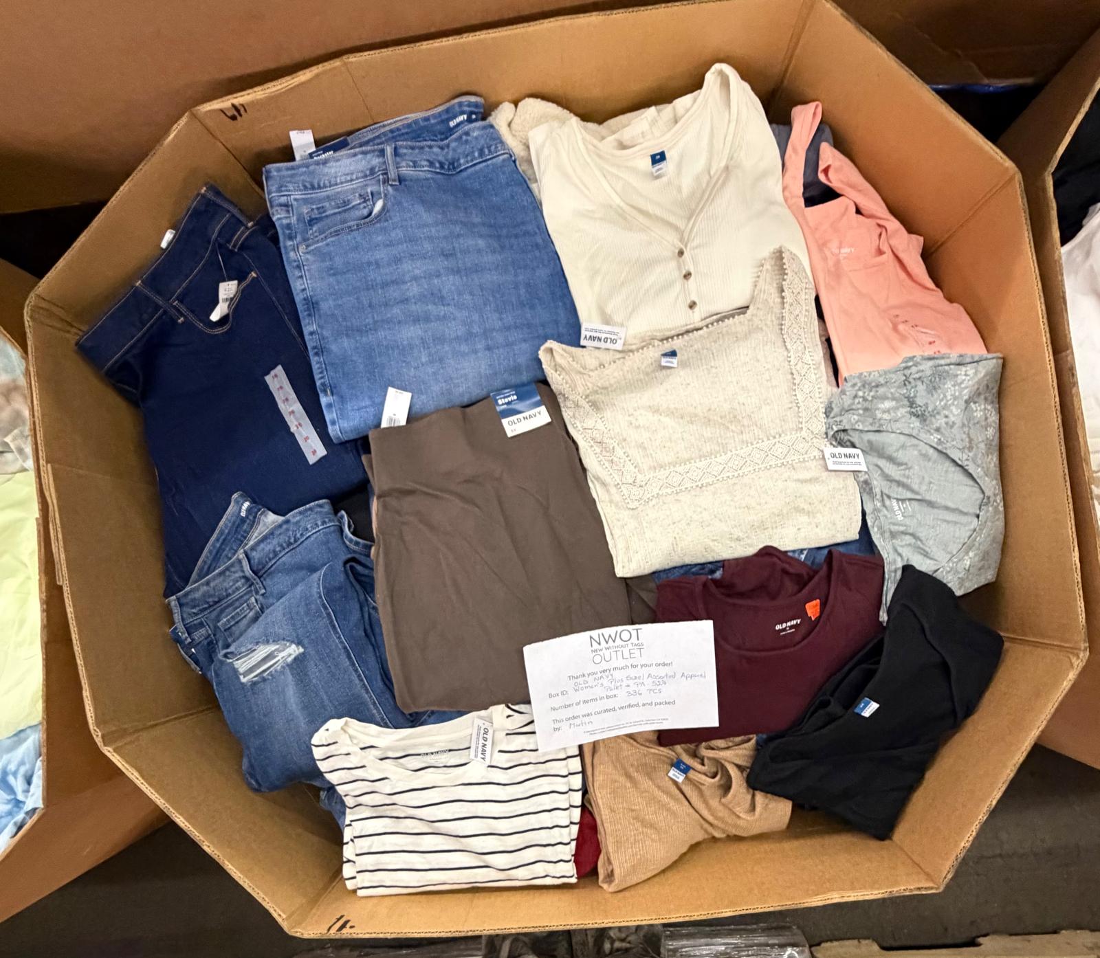 Old Navy Women's Plus Size | Assorted Apparel | 336 Pieces | NWT | Pallet #PA-527