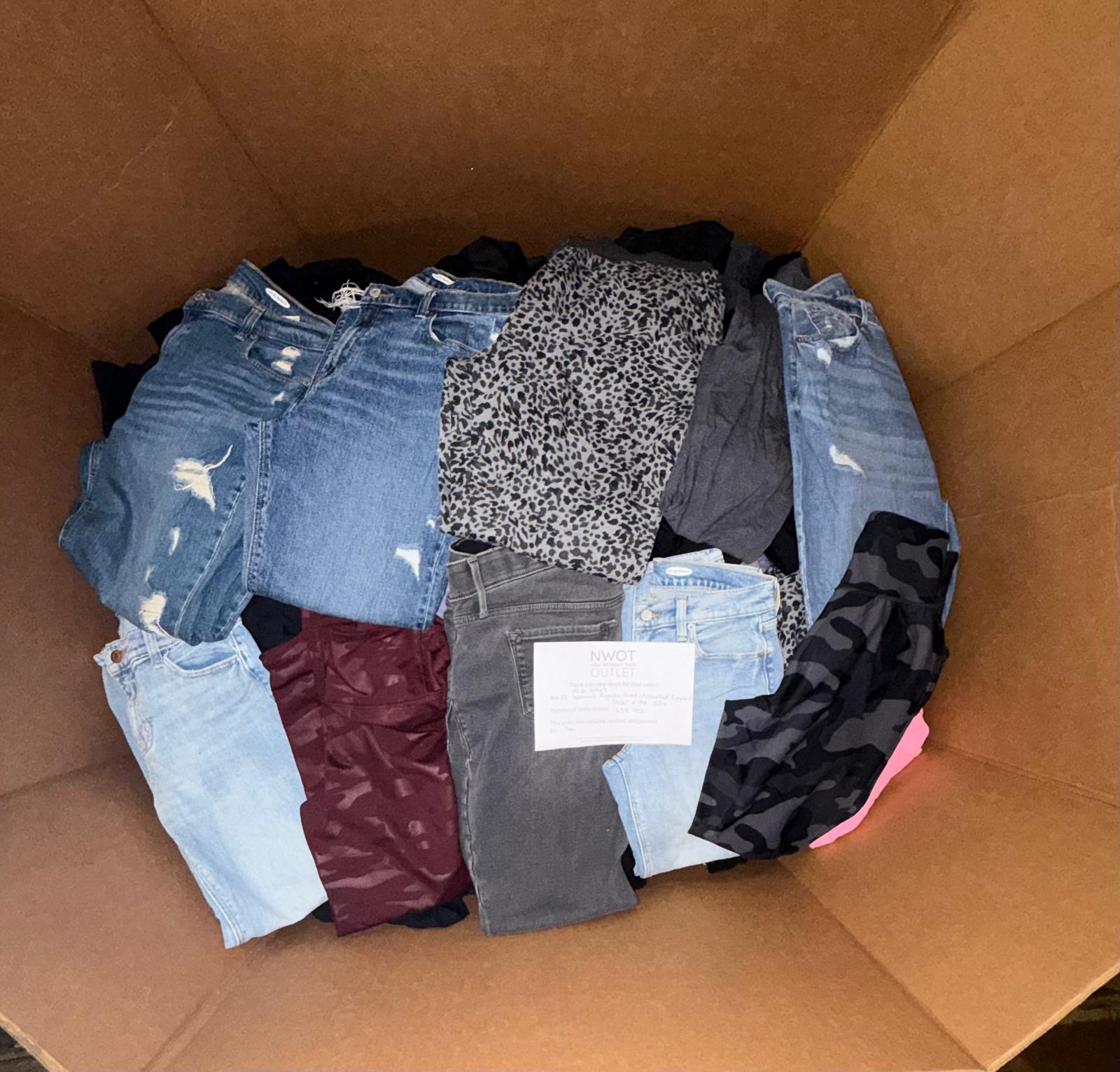Old Navy Women's | Assorted Apparel | 250 Pieces | NWT | Pallet #PA-524