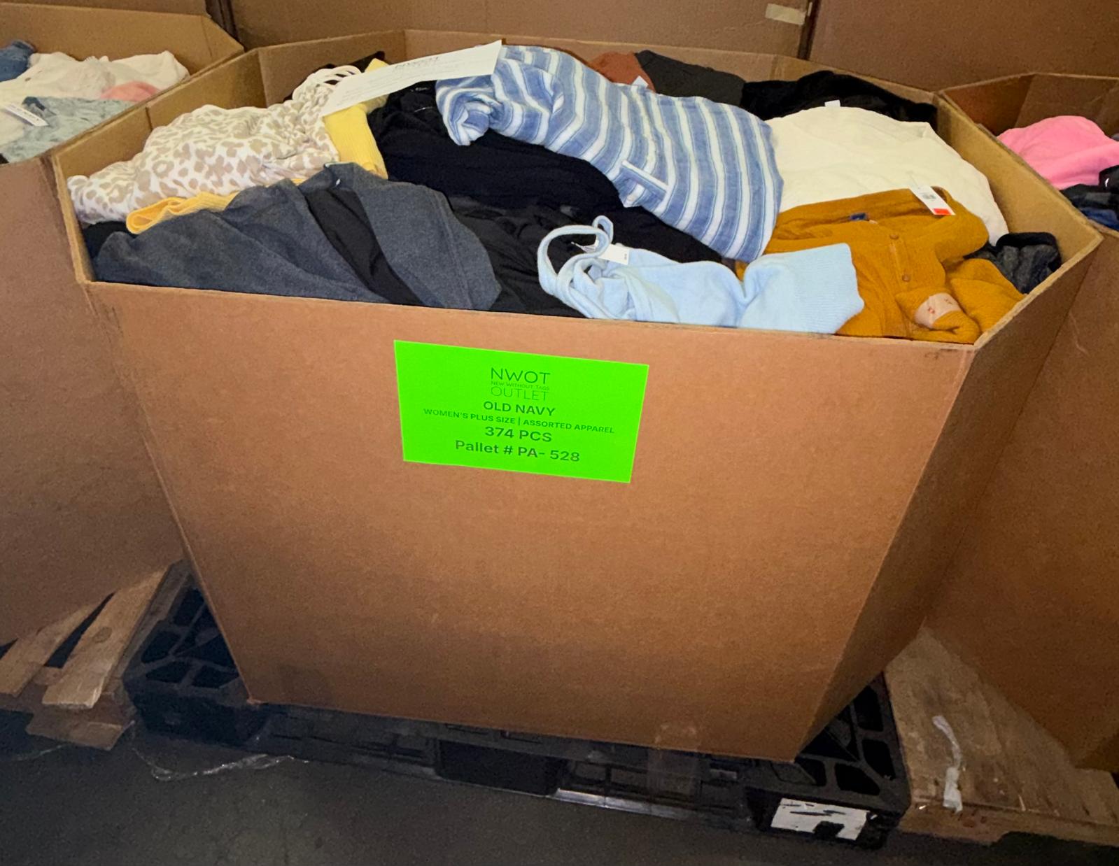 Old Navy Women's Plus Size | Assorted Apparel | 374 Pieces | NWT | Pallet #PA-528