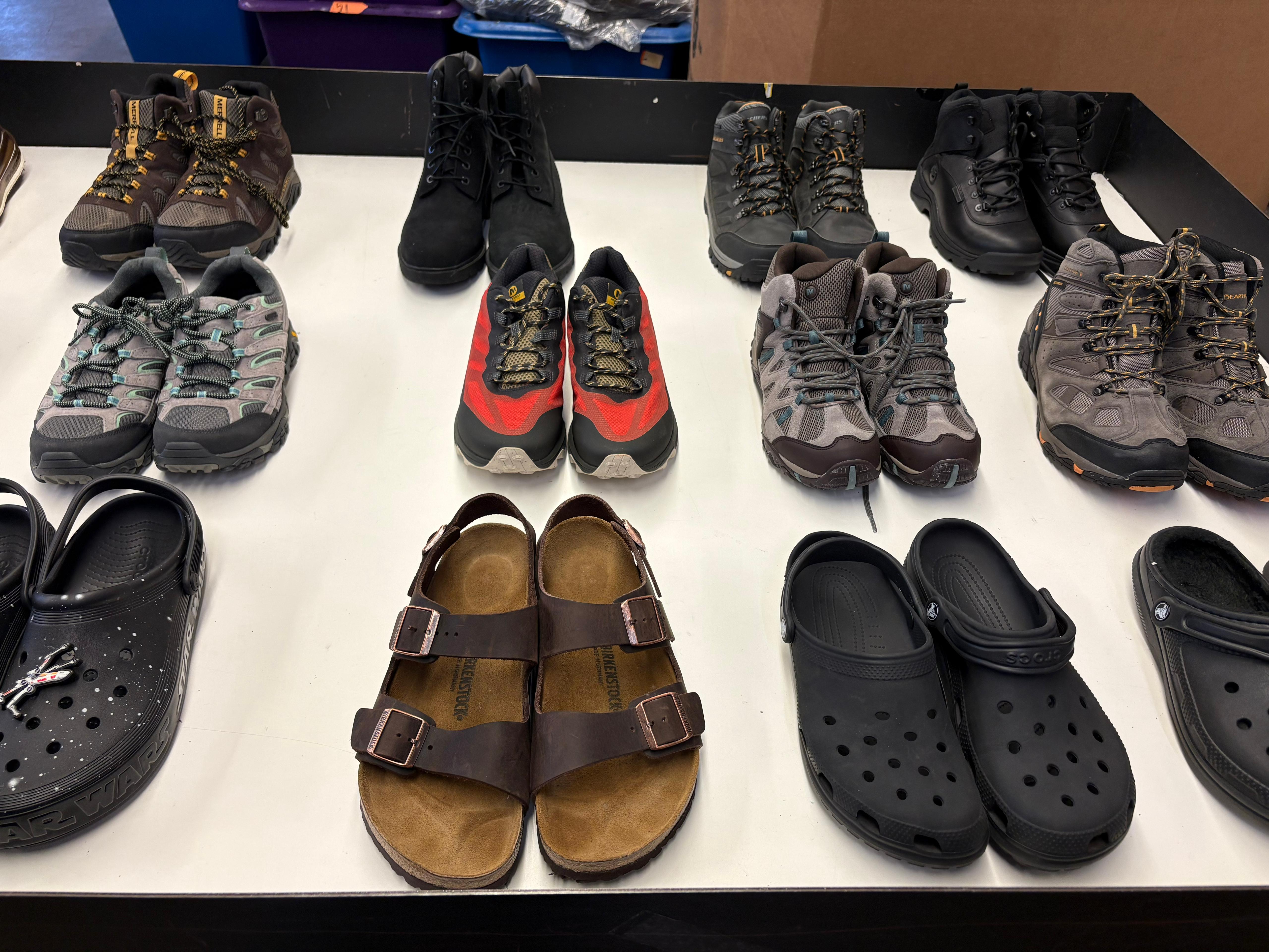 DSW Footwear Gold | Mixed/Assorted | Returns/Used| 20 Pairs | Small Box Shoes # SMS-523