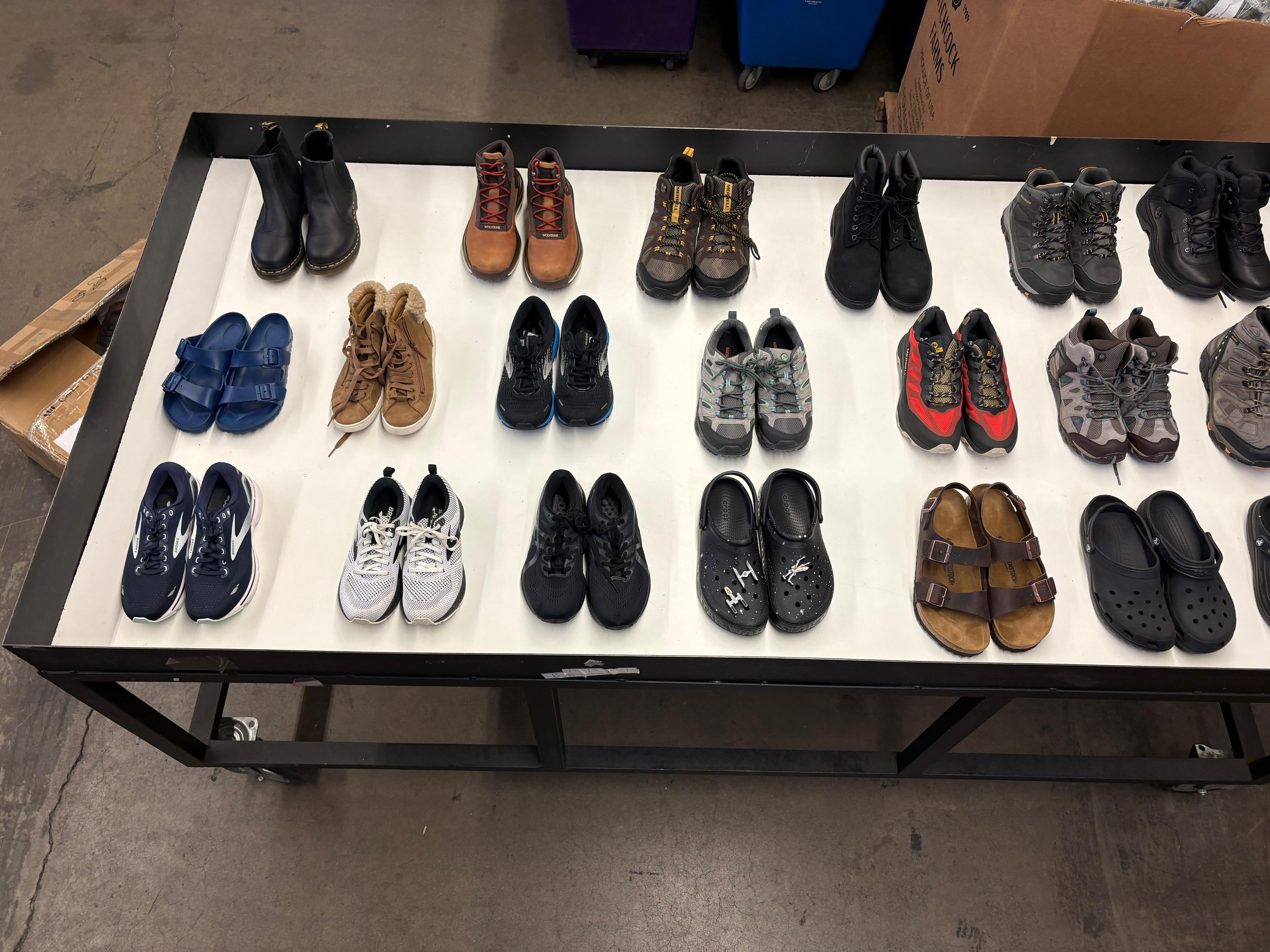 DSW Footwear Gold | Mixed/Assorted | Returns/Used| 20 Pairs | Small Box Shoes # SMS-523