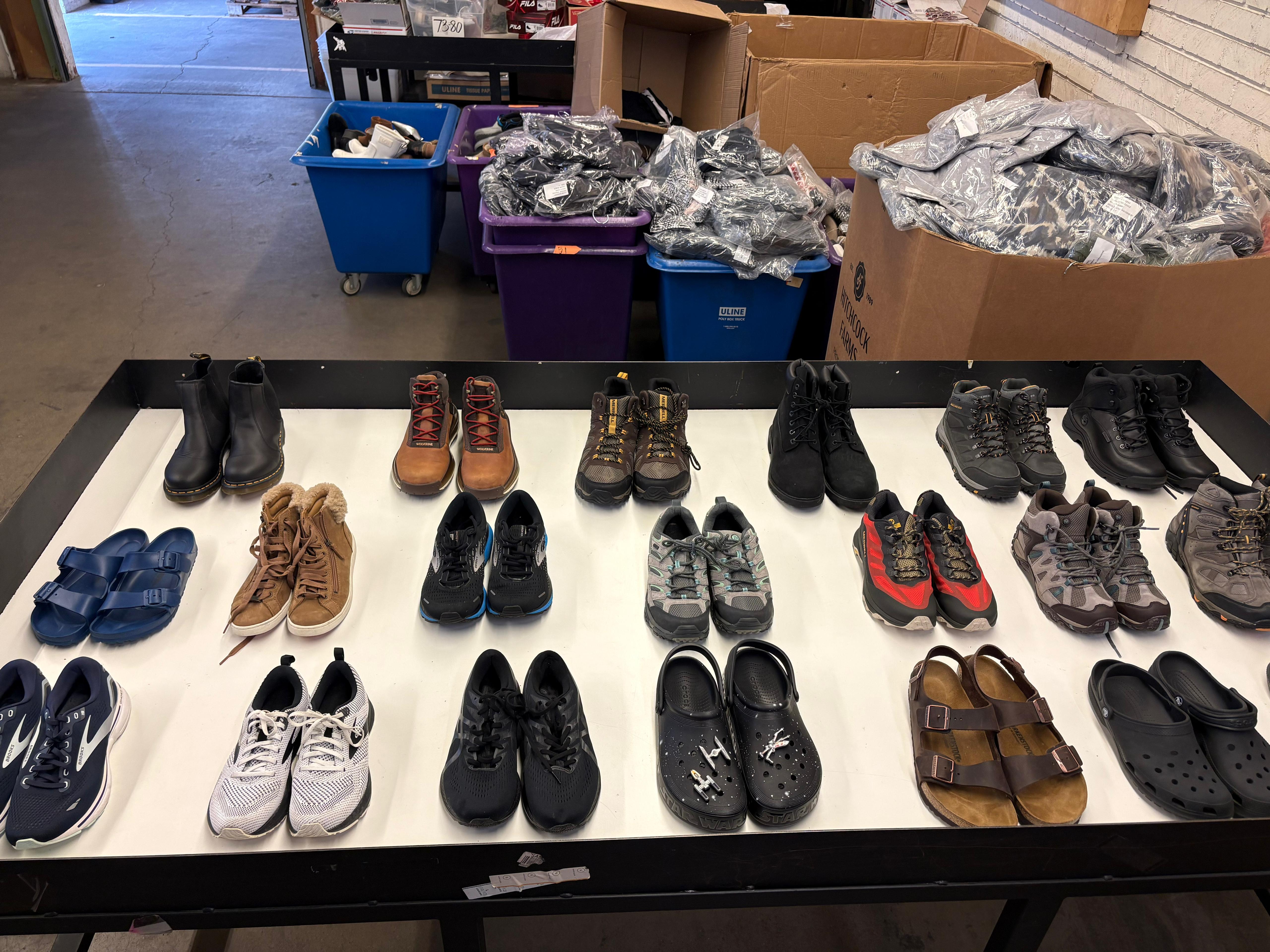 DSW Footwear Gold | Mixed/Assorted | Returns/Used| 20 Pairs | Small Box Shoes # SMS-523