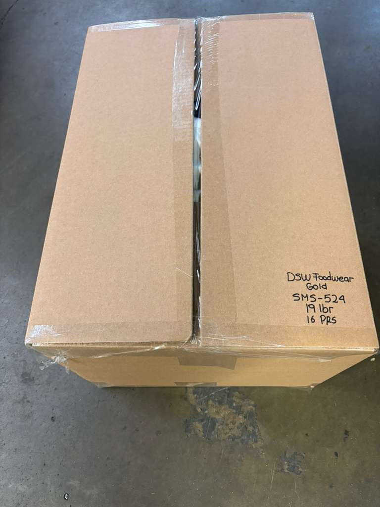 DSW Footwear Gold | Mixed/Assorted | Returns/Used| 16 Pairs | Small Box Shoes # SMS-524