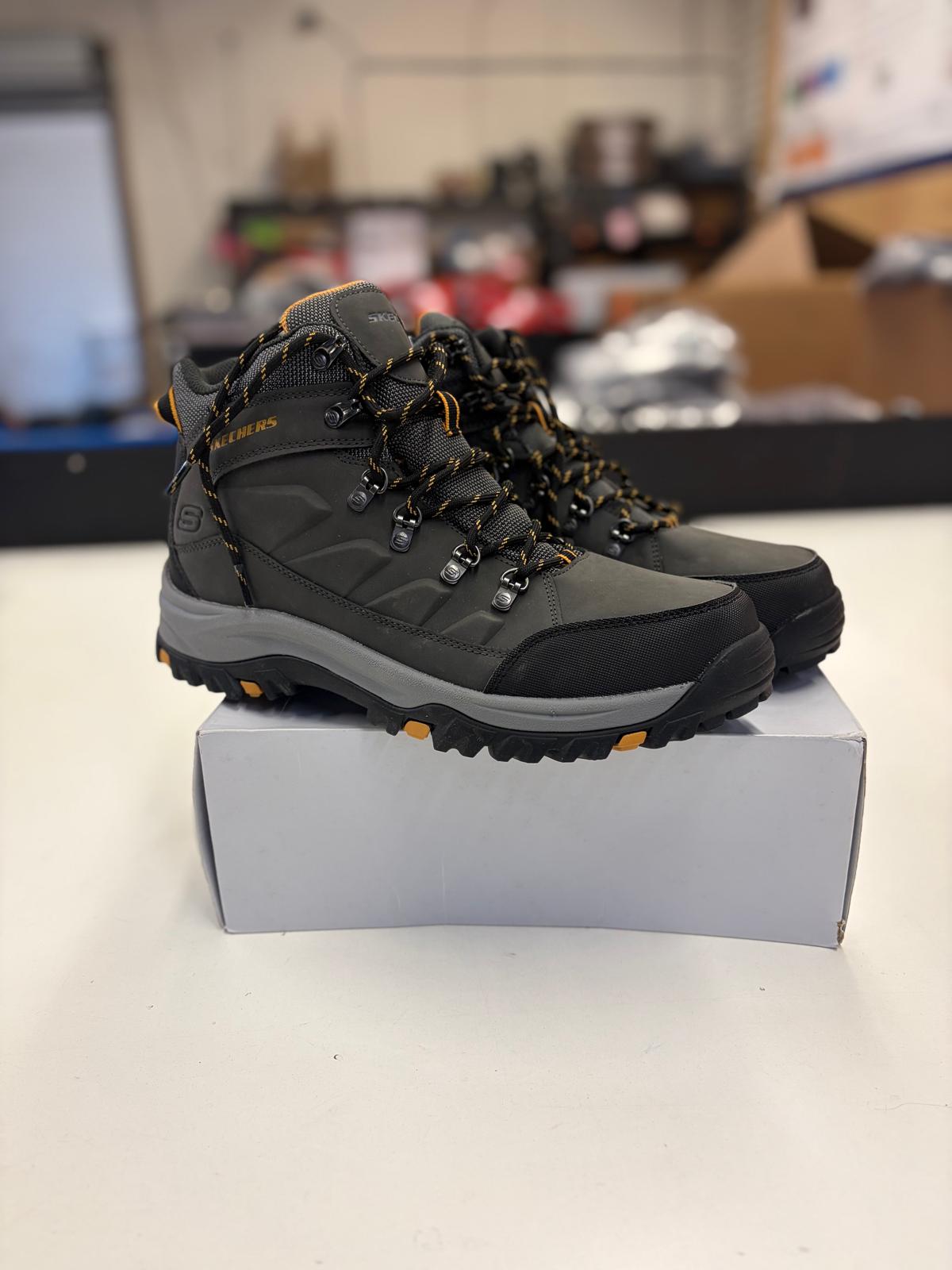 DSW Footwear/Shoes | Assorted Men's, Women's & Kid's Footwear | Returns | 327 Pairs | Pallet# PS-206
