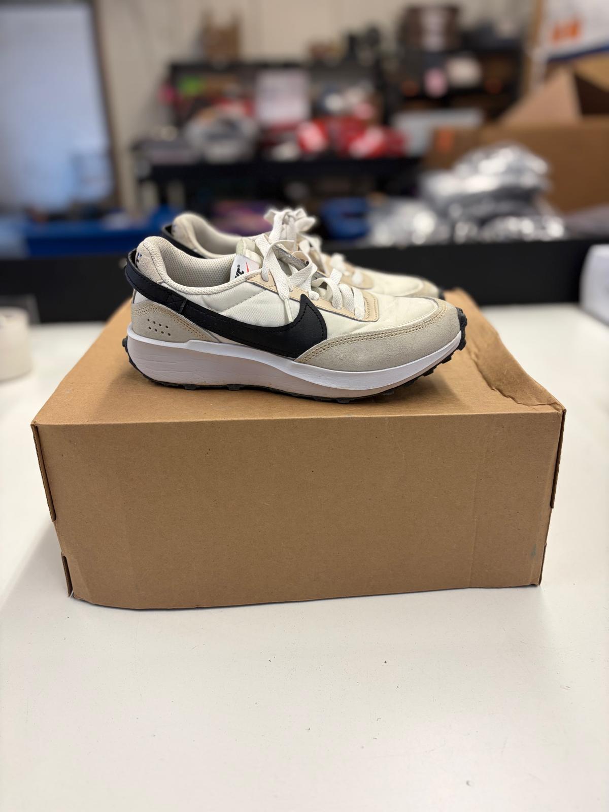DSW Footwear/Shoes | Assorted Men's, Women's & Kid's Footwear | Returns | 327 Pairs | Pallet# PS-206