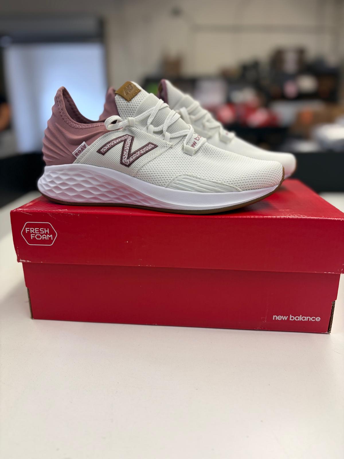 DSW Footwear/Shoes | Assorted Men's, Women's & Kid's Footwear | Returns | 239 Pairs | Pallet# PS-213