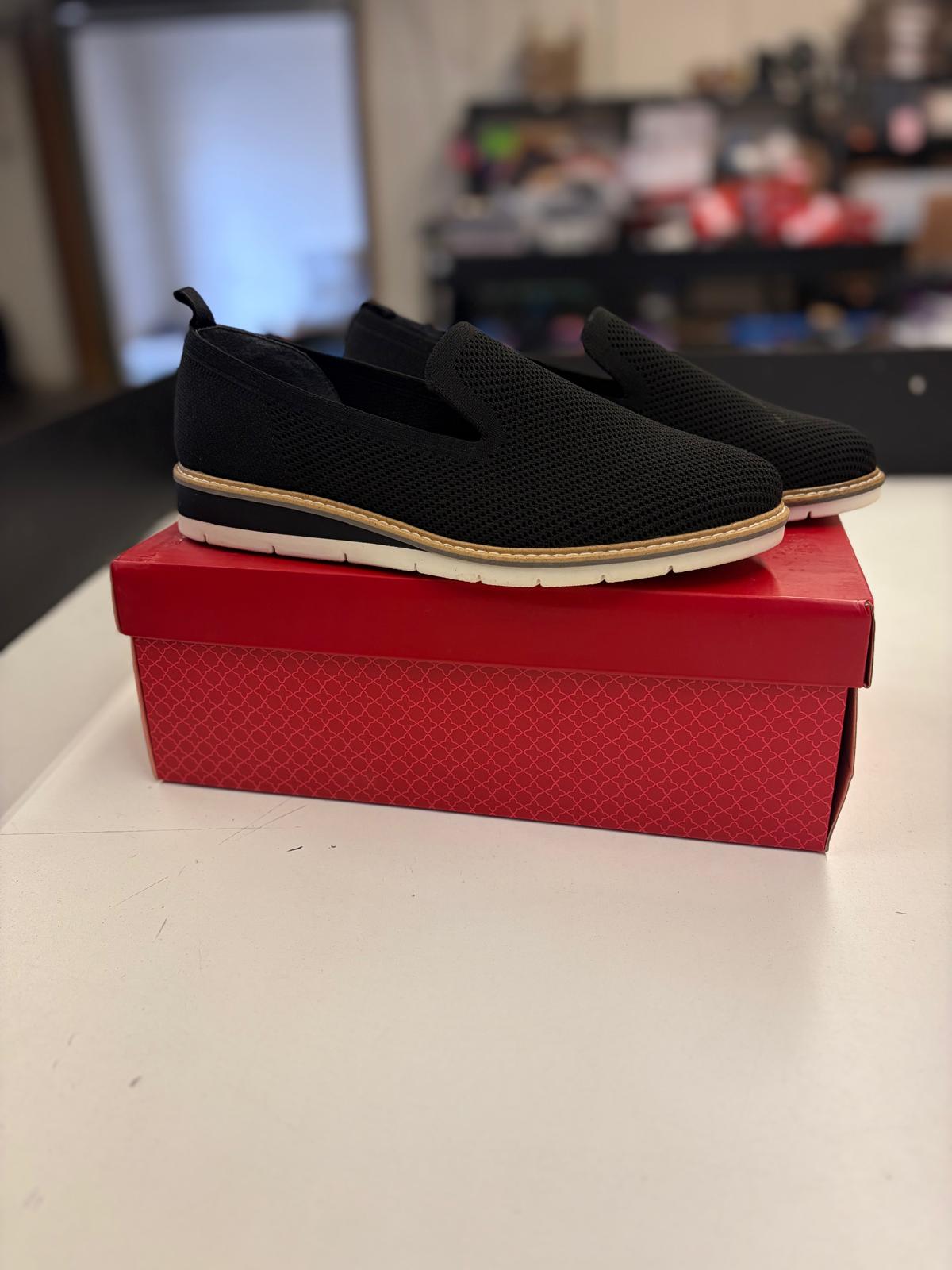 DSW Footwear/Shoes | Assorted Men's, Women's & Kid's Footwear | Returns | 239 Pairs | Pallet# PS-213