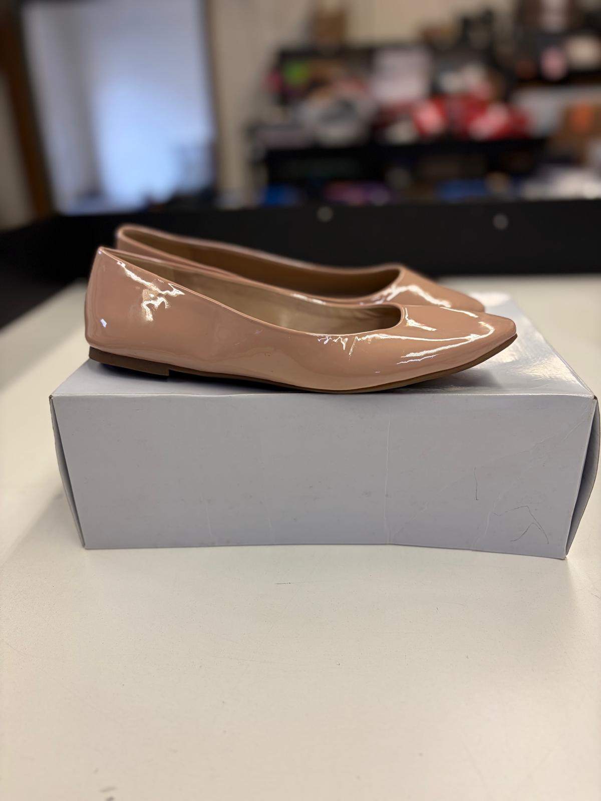 DSW Footwear/Shoes | Assorted Men's, Women's & Kid's Footwear | Returns | 288 Pairs | Pallet# PS-214
