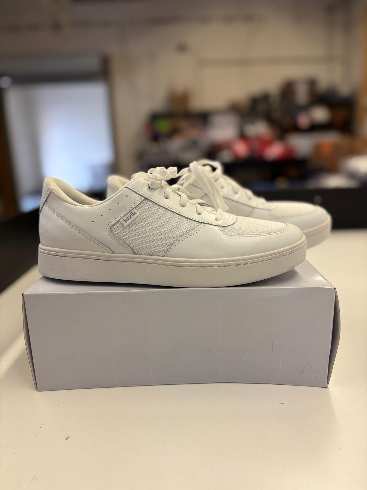 DSW Footwear/Shoes | Assorted Men's, Women's & Kid's Footwear | Returns | 327 Pairs | Pallet# PS-215
